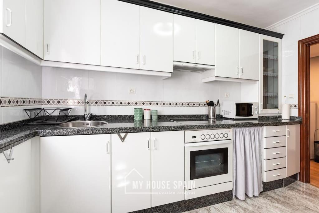 Myhousespain - Piso En Cimadevilla Junto Al Mar Appartement *